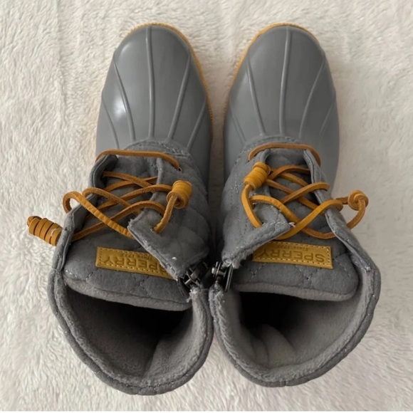 (NWT) Sperry Women’s Saltwater Quilted Waterproof Boot, Size: 8.5 - Picture 7 of 11